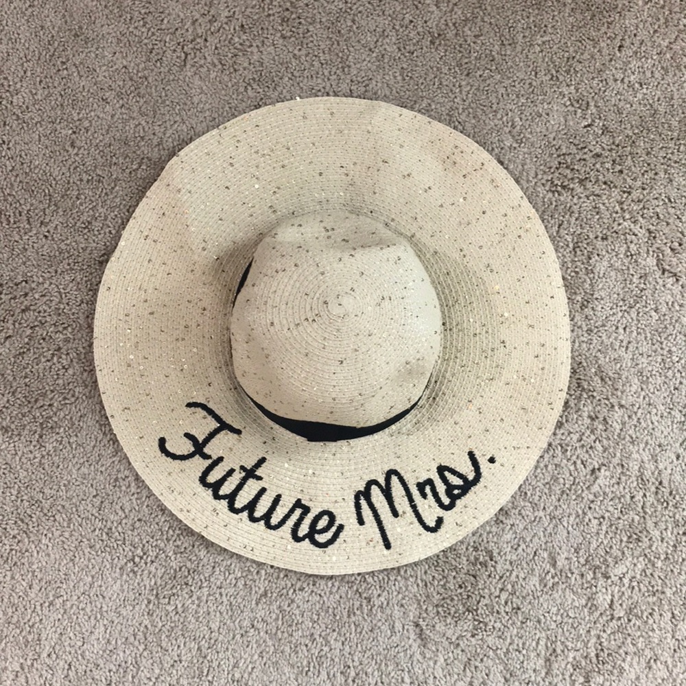 OS Francesca’s Future Mrs. Sun Hat